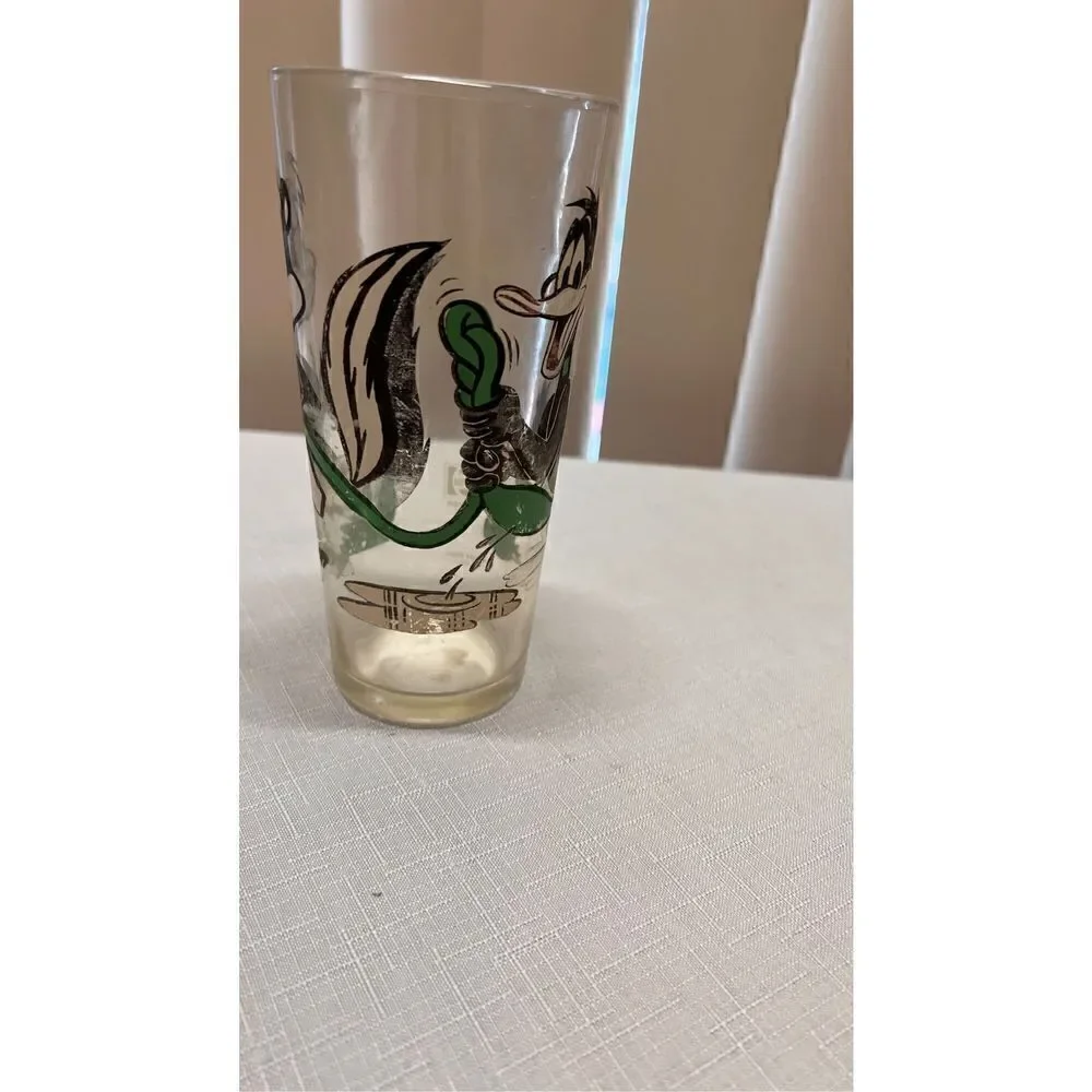 VINTAGE 1973 PEPE LE PEW PEPSI CLASS COLLECTOR SERIES COKE A COLA LOONEY TOONS